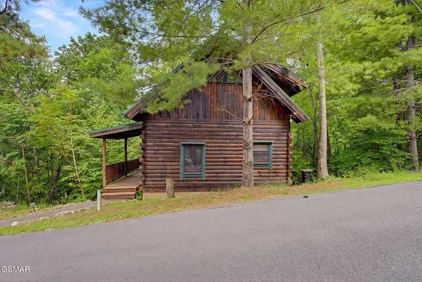 3039 Brothers Way, Sevierville, TN 37862