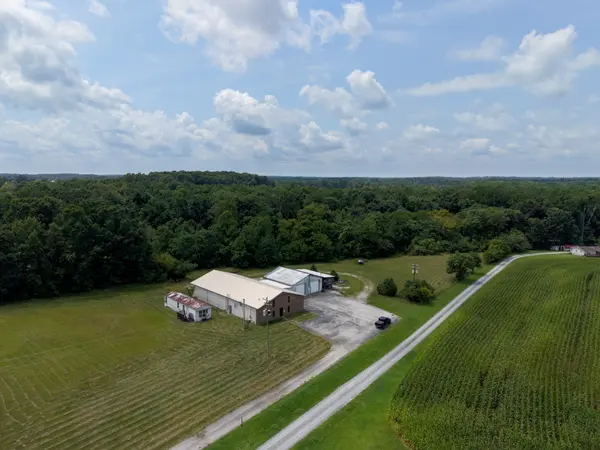 430 Carthage Rd, Red Boiling Springs, TN 37150