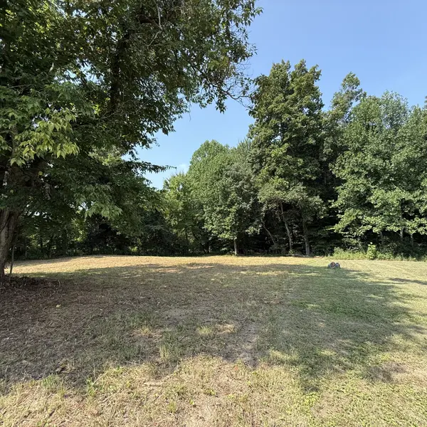 0 N College St, Red Boiling Springs, TN 37150