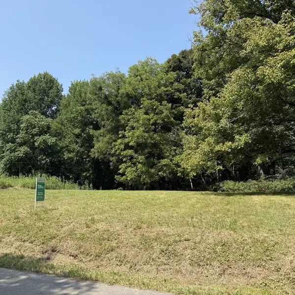 0 N College St, Red Boiling Springs, TN 37150
