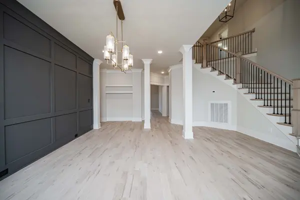 2829 Canfield Dr, Murfreesboro, TN 37128