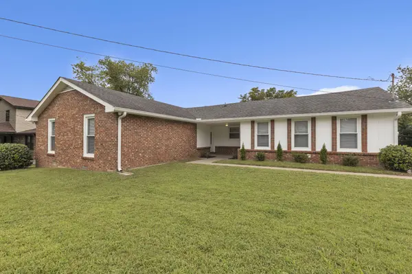 625 Dutchmans Dr, Hermitage, TN 37076