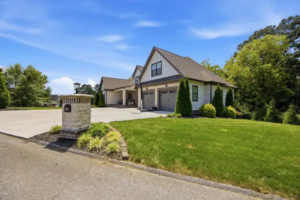 6805 Lakeshore Drive, Chattanooga, TN 37416