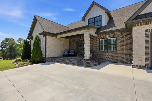 6805 Lakeshore Drive, Chattanooga, TN 37416