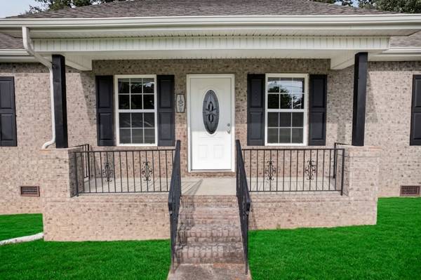 1006 Ovoca Rd, Tullahoma, TN 37388