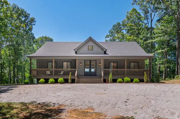 900 Valley View Drive, Altamont, TN 37301
