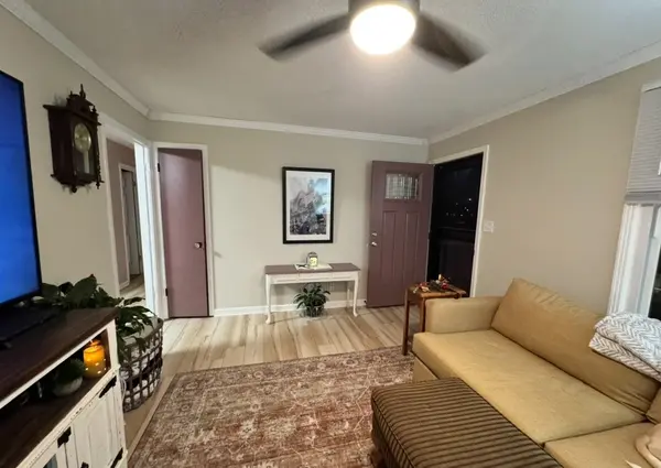 327 Forest Hills Dr, Clarksville, TN 37040