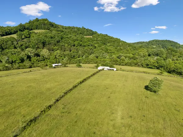 97 Seabo Valley Ln, Hickman, TN 38567
