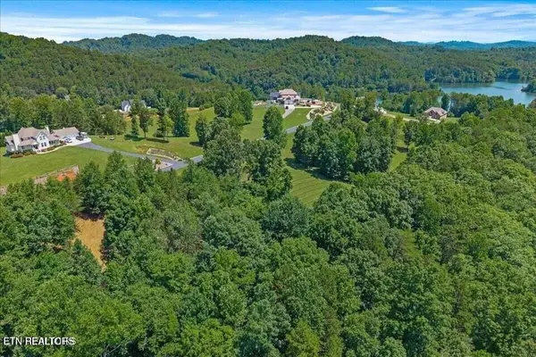 16 Copper Still Way, Madisonville, TN 37354