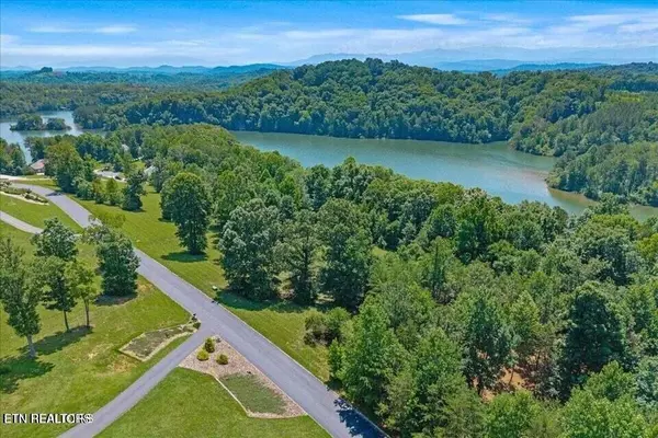 16 Copper Still Way, Madisonville, TN 37354