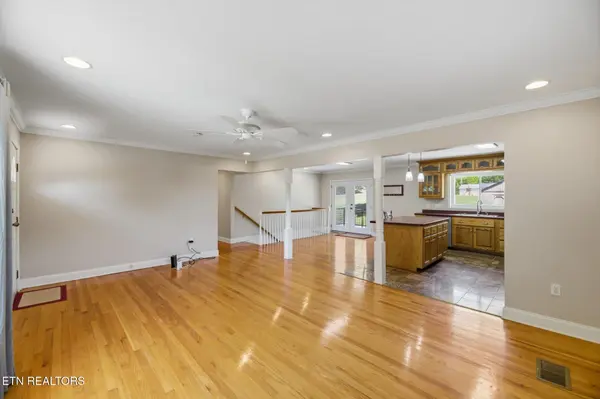 1012 Bennett St, Sweetwater, TN 37874