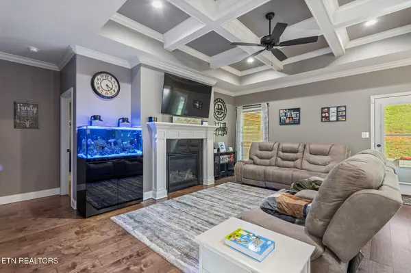547 Carrington Blvd, Lenoir City, TN 37771