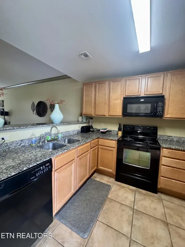 124 Plaza #UNIT 2306, Pigeon Forge, TN 37863