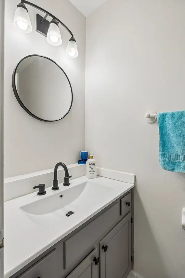 3555 Gondola Dr, Antioch, TN 37013