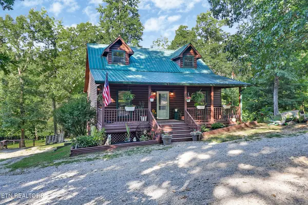 358 Red Oak Drive, Jamestown, TN 38556