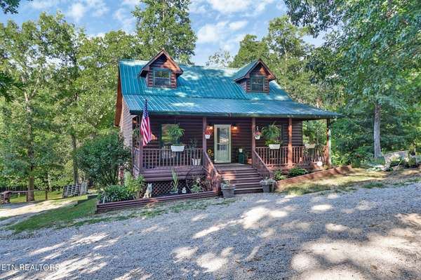 358 Red Oak Drive, Jamestown, TN 38556
