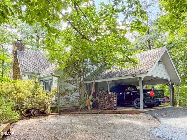 440 Deer Path Lane, Gatlinburg, TN 37738