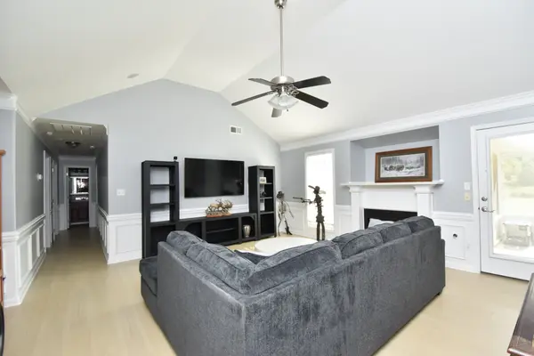114 Roxbury Dr, Jackson, TN 38305