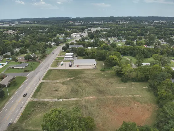 1401 Mill St, Pulaski, TN 38478