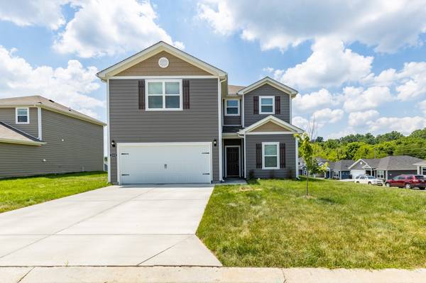 2559 Queen Bee Dr, Columbia, TN 38401