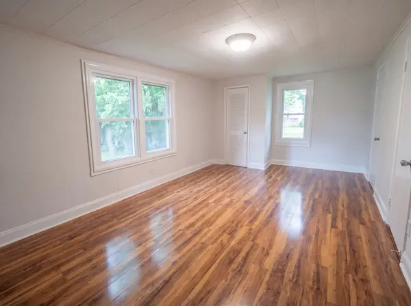 80 James St, Jackson, TN 38301