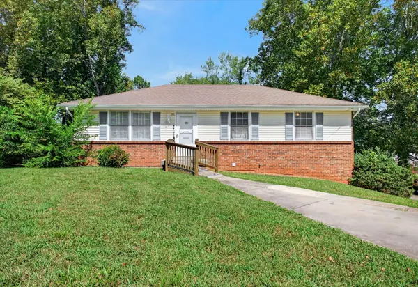 621 Linda Ln, Clarksville, TN 37042