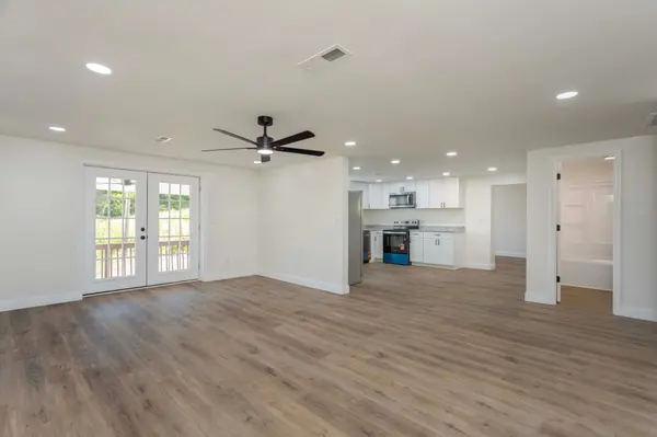 190 Sundance Dr, Evensville, TN 37332