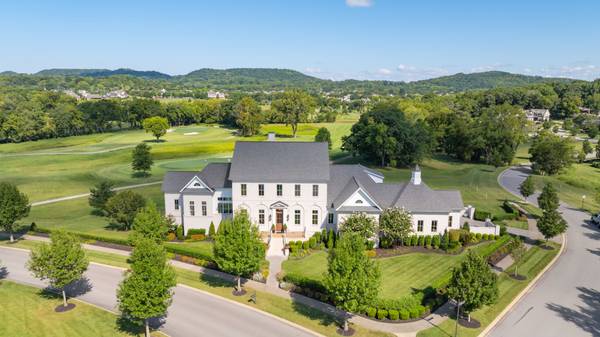 8400 Heirloom Blvd, College Grove, TN 37046