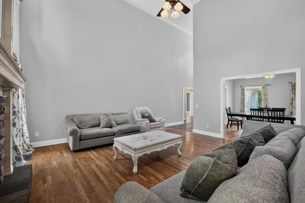 4942 Curtis Dr, Cookeville, TN 38506