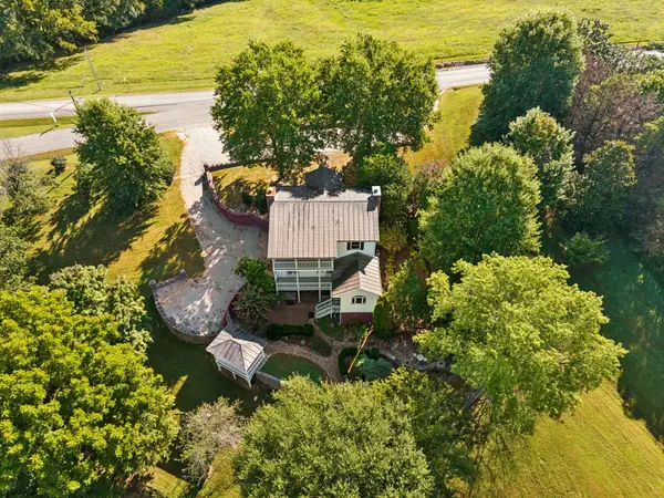 1668 Old Lewisburg Hwy, Columbia, TN 38401
