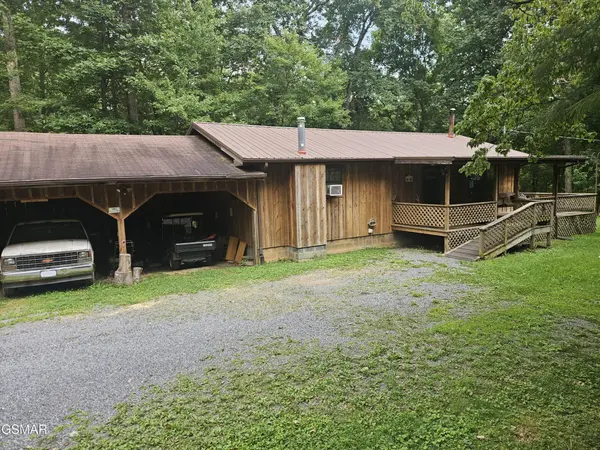 422 Ball Mountain Way, Gatlinburg, TN 37738