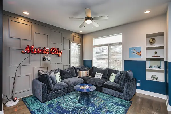 615 26th Ave #N, Nashville, TN 37209