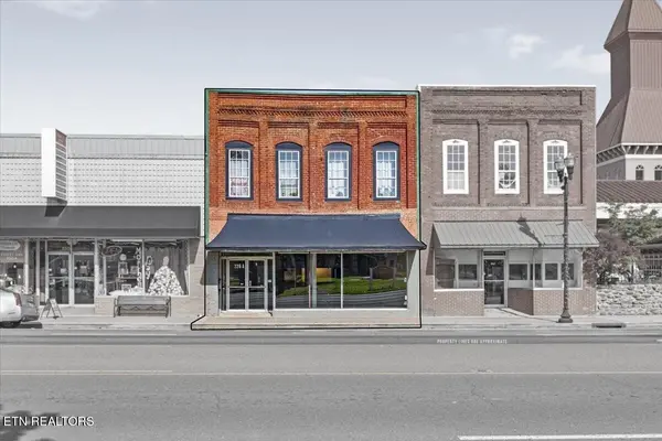 726 Tennessee Ave, Etowah, TN 37331