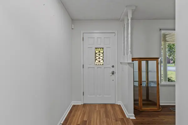110 Sam Davis Dr, Springfield, TN 37172