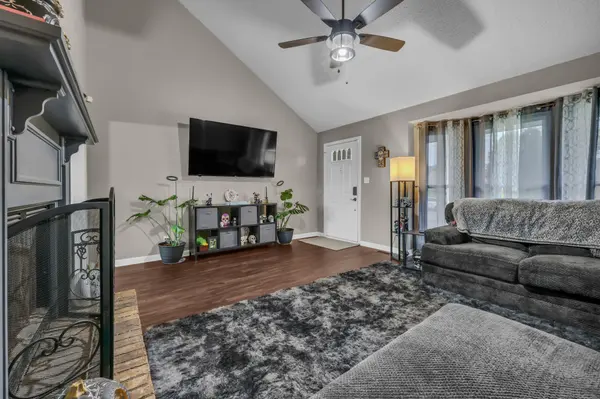 203 Parrot Dr, Clarksville, TN 37042