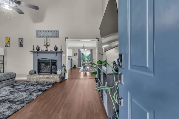 203 Parrot Dr, Clarksville, TN 37042