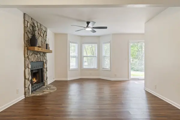 570 Holt Valley Rd, Nashville, TN 37221