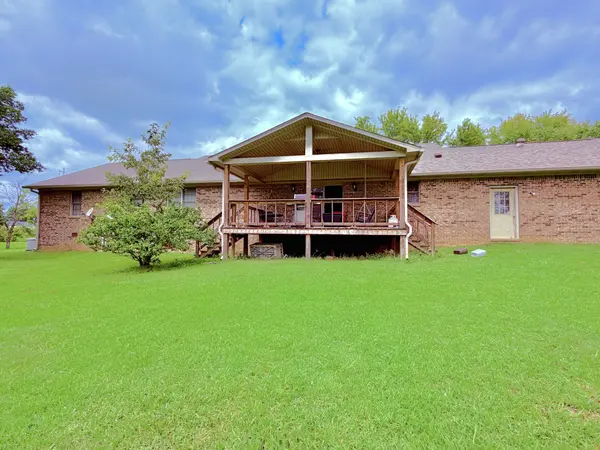 1518 Highway 140 #E, Puryear, TN 38251