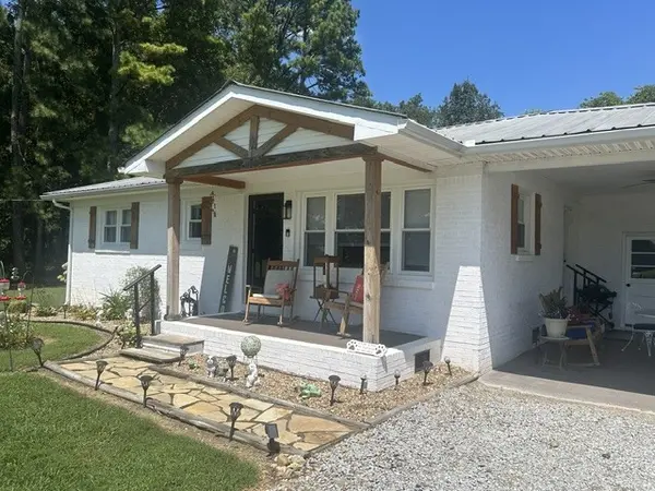 3687 Blue Spring Rd, Decherd, TN 37324