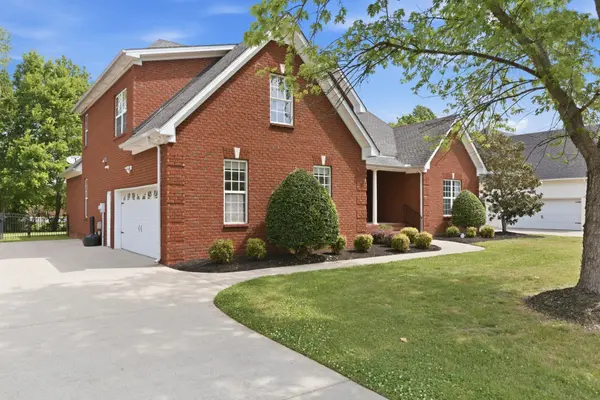1714 Satinwood Dr, Murfreesboro, TN 37129