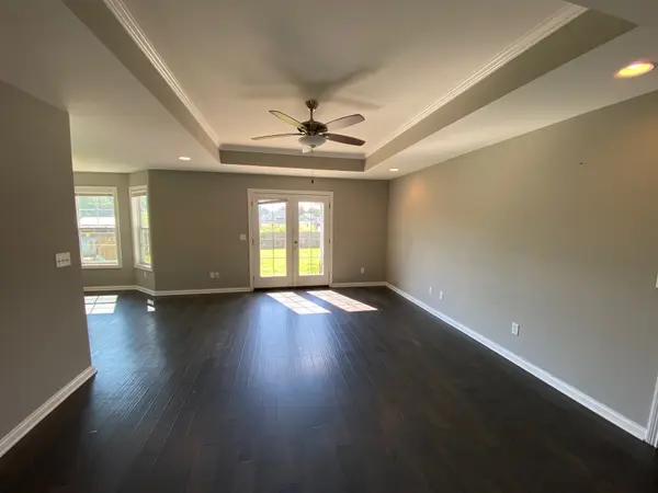 813 Pleasant Meadow Ln, Bowling Green, KY 42101