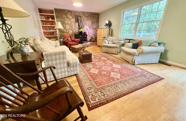 905 High Springs Rd, Knoxville, TN 37932