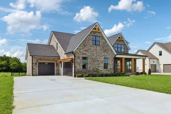 1904 Martha Washington Way, Murfreesboro, TN 37130