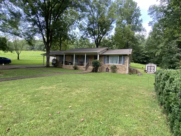 76 Shoally Branch Rd, Leoma, TN 38468