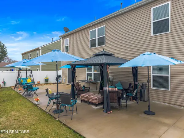 825 Green Meadow Dr, Talbott, TN 37877