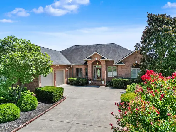 3019 Shaconage Tr, Sevierville, TN 37876