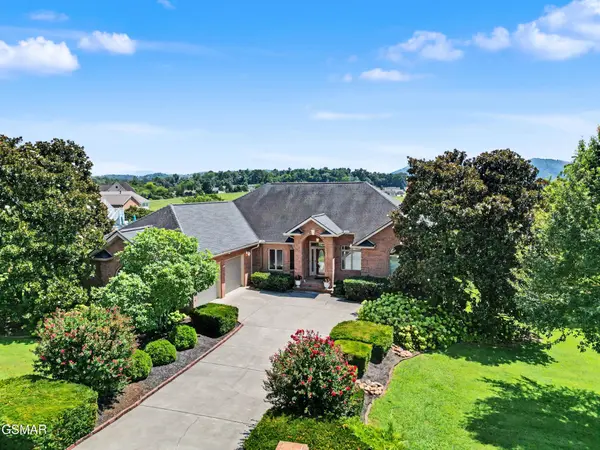 3019 Shaconage Trail, Sevierville, TN 37876