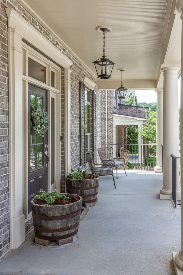 3056 Farmhouse Dr, Franklin, TN 37067