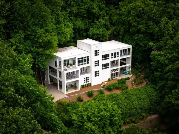 1185 Lower Brow Road, Signal Mountain, TN 37377