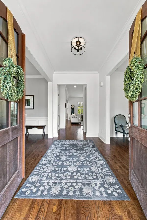 9502 Coronet Ln, Brentwood, TN 37027